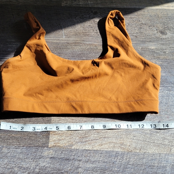 Everlane the perform bra - Picture 5 of 6